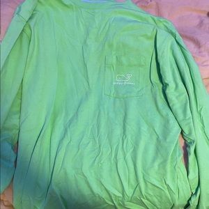 *NEVER WORN* Vineyard Vines shirt